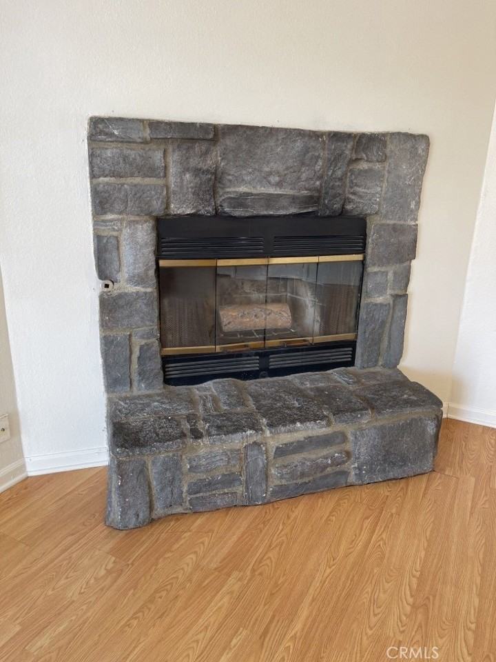 13757 Greenwood Pl #2 - Photo 7 of 22