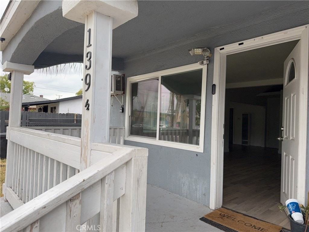 139 N Palm Ave #1 - Photo 2 of 23