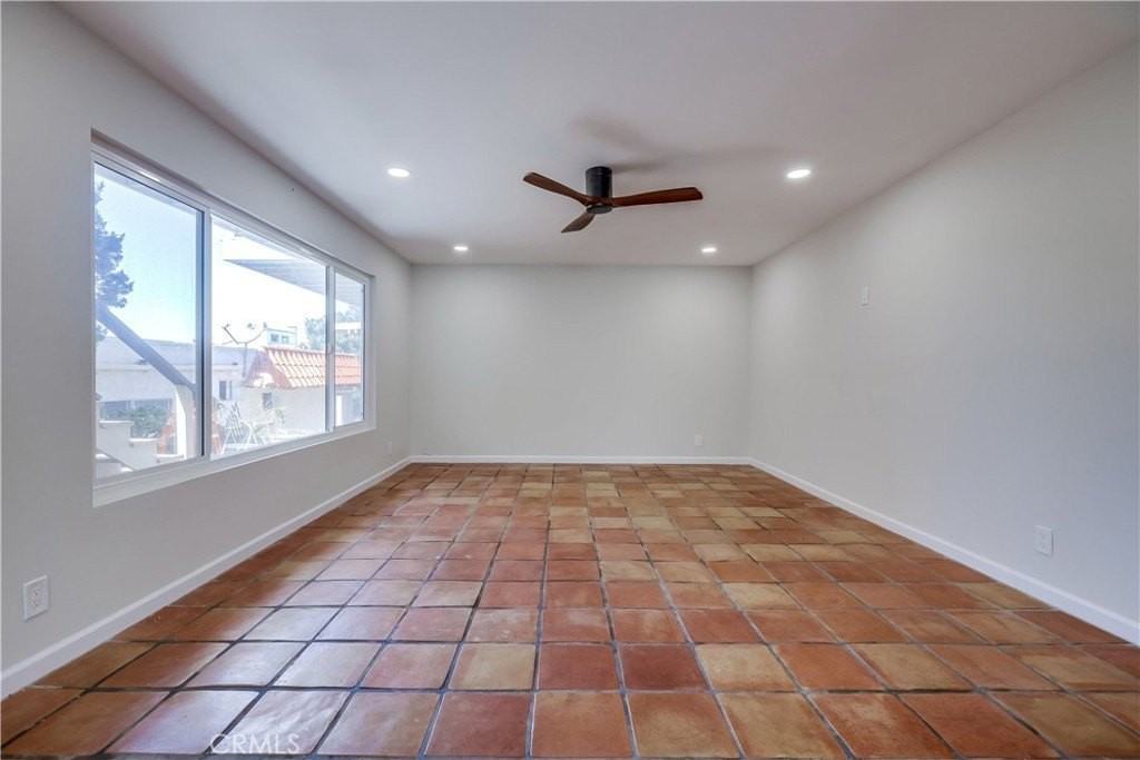205 W Escalones #B - Photo 4 of 26