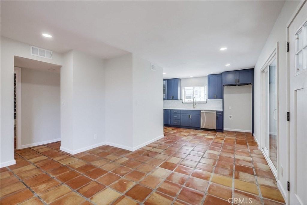 205 W Escalones #B - Photo 7 of 26