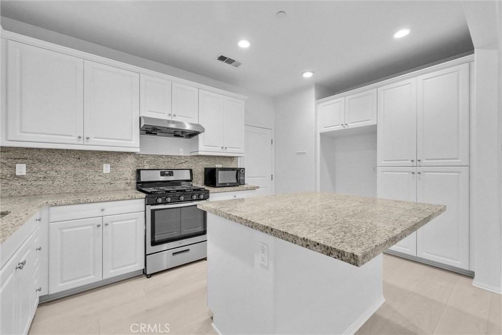 2969 Villa Catalonia Cir - Photo 4 of 25