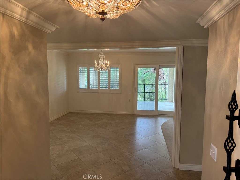 5510 Paseo Del Lago W #2B - Photo 3 of 27