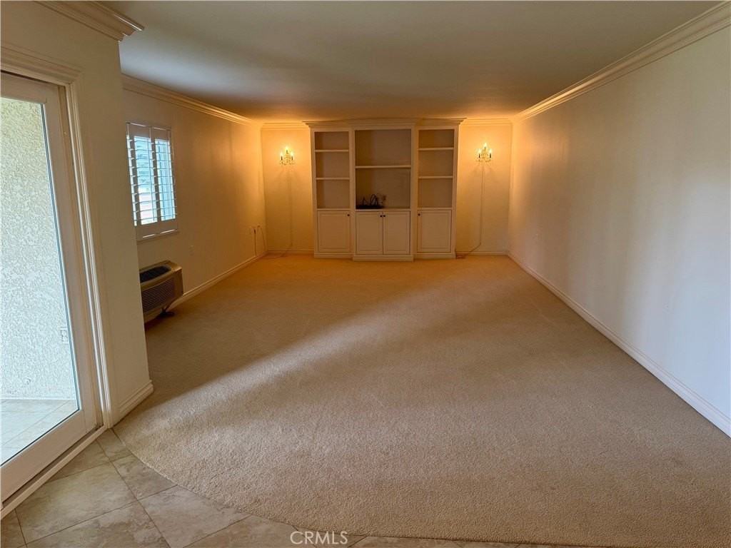 5510 Paseo Del Lago W #2B - Photo 7 of 27