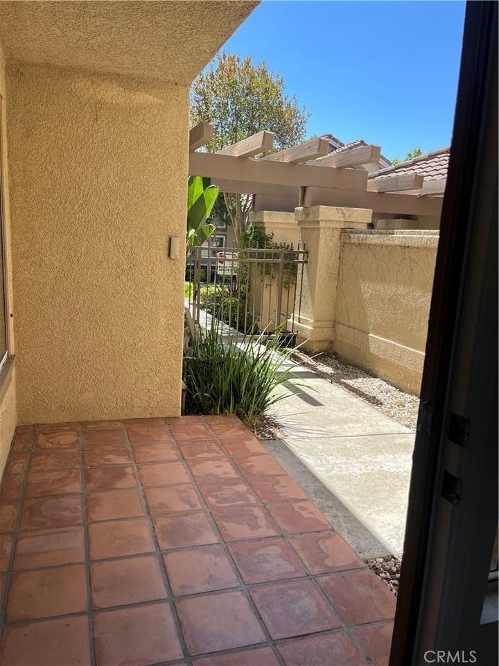217 Encantado Cyn - Photo 4 of 23