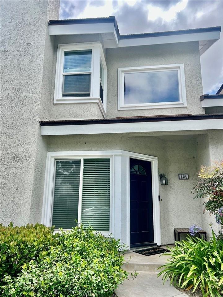 204 Greenmoor