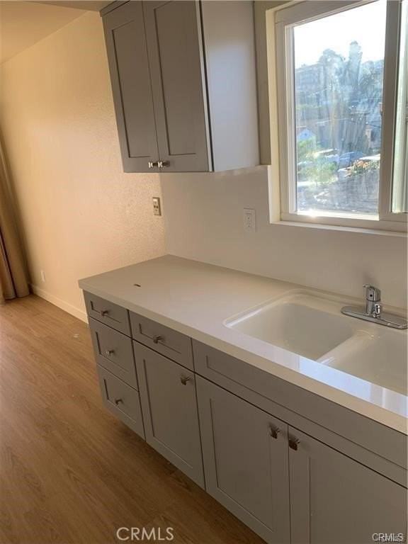 634 W 21st St #3 - Photo 4 of 9