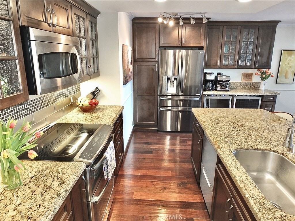 2601 E Ocean Blvd #309 - Photo 4 of 50