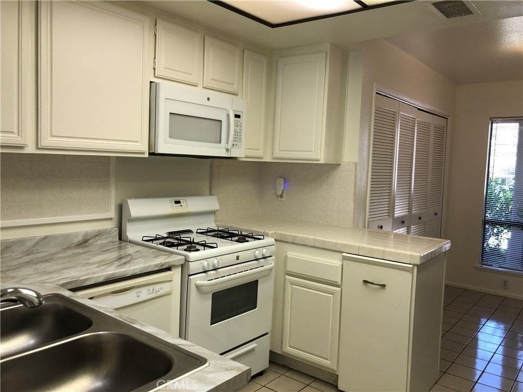 25951 Orbita - Photo 6 of 39
