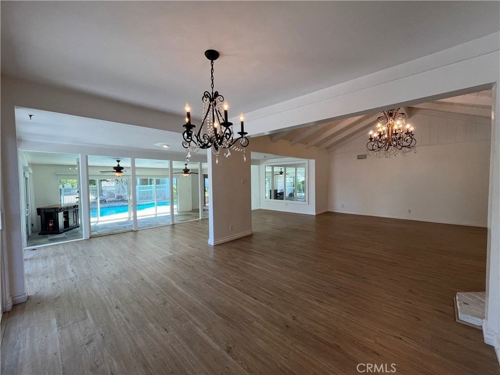 5710 Jumilla Ave - Photo 6 of 18
