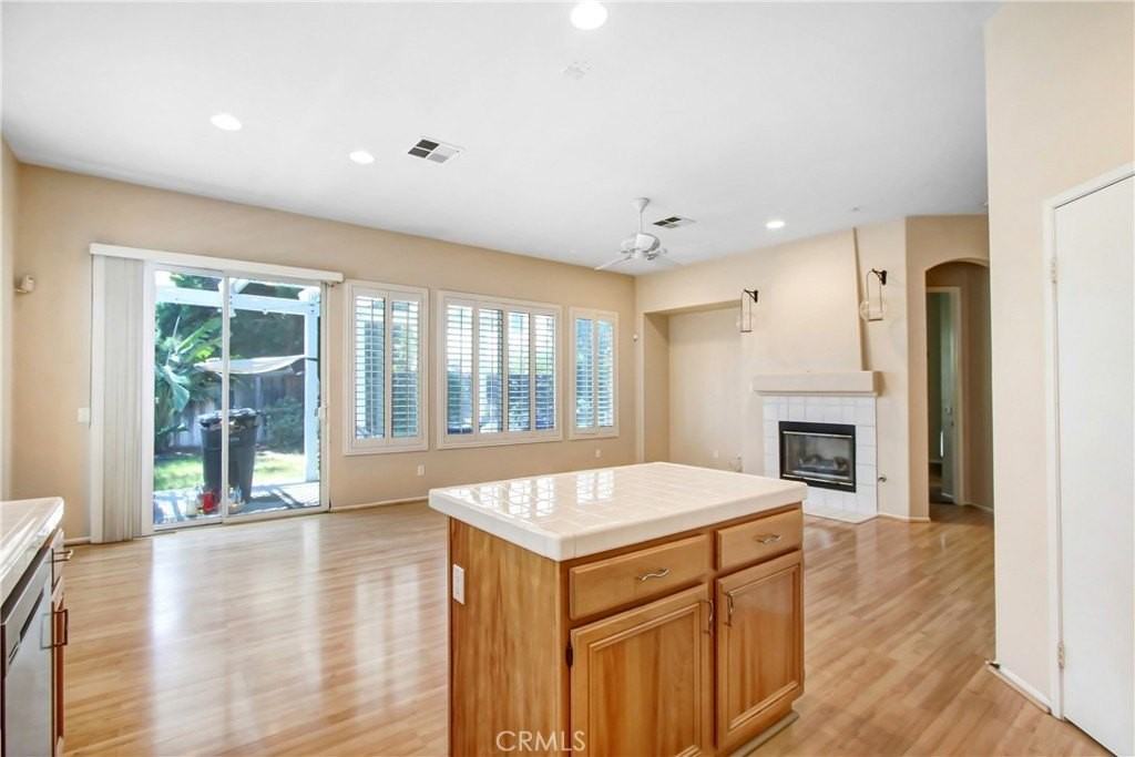 43183 Bassano Dr - Photo 6 of 15