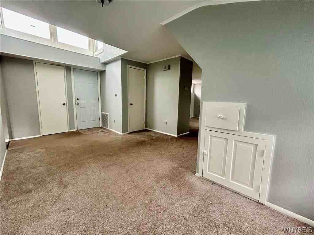 83 Norwood Ave - Photo 2 of 18