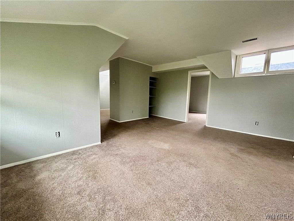 83 Norwood Ave - Photo 6 of 18