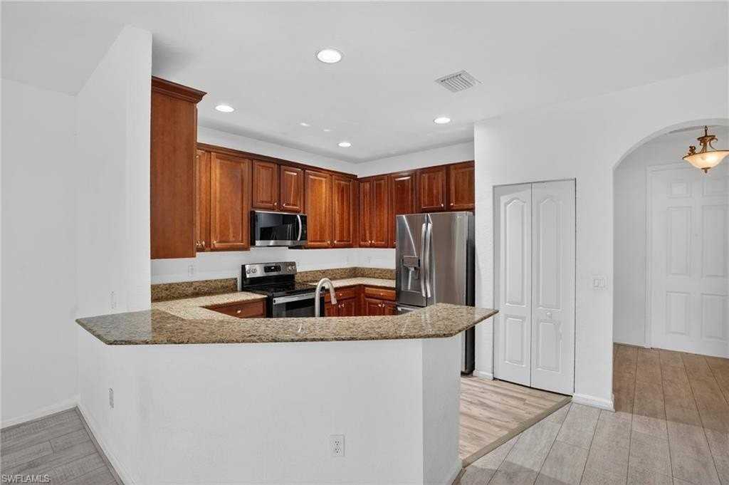 7082 Venice Way #1903 - Photo 6 of 35