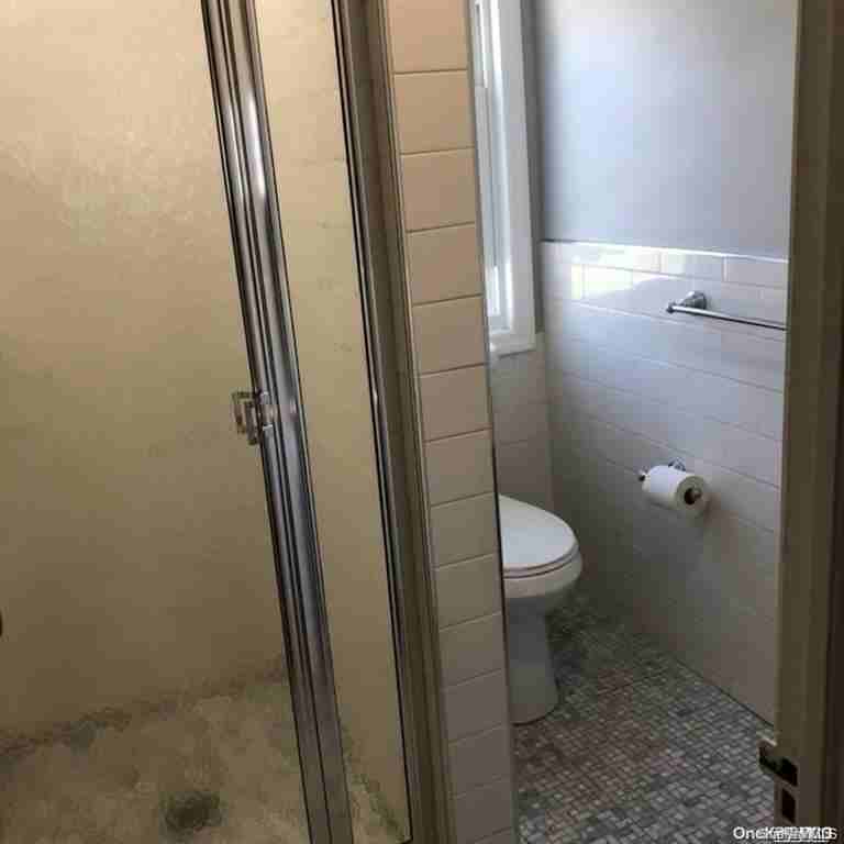 131 Chestnut St - Photo 4 of 6