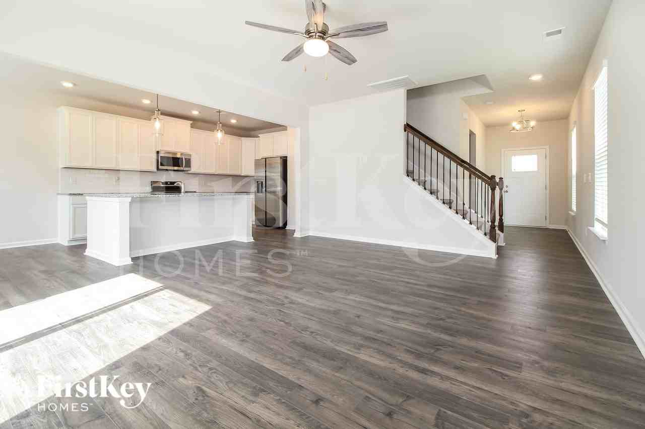 212 Ashborne Ln - Photo 3 of 15