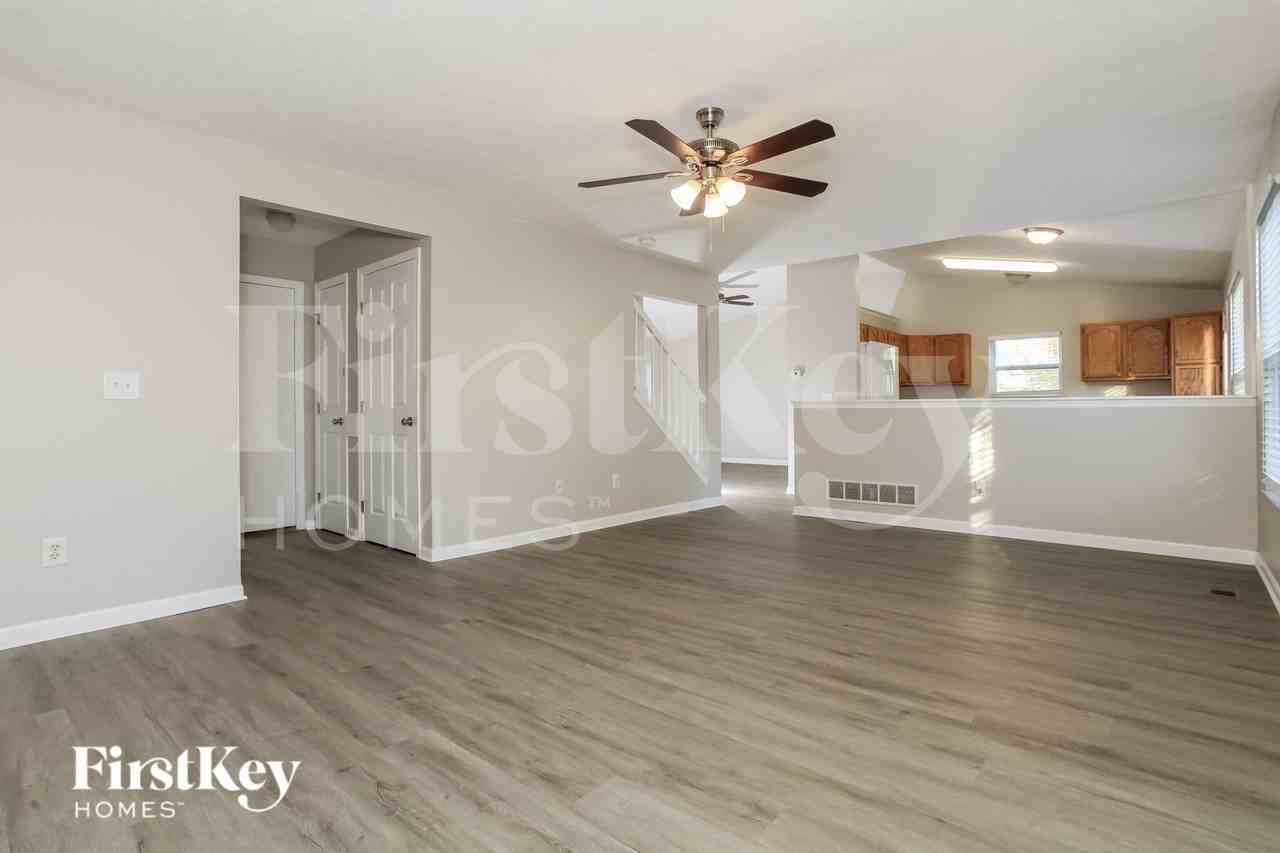 309 Ivy Forge Ct - Photo 4 of 15