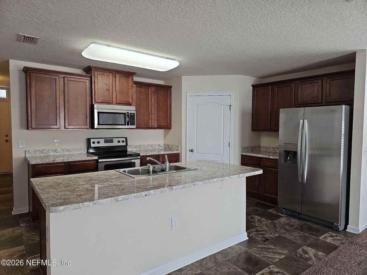 95111 Timberlake Dr - Photo 2 of 15
