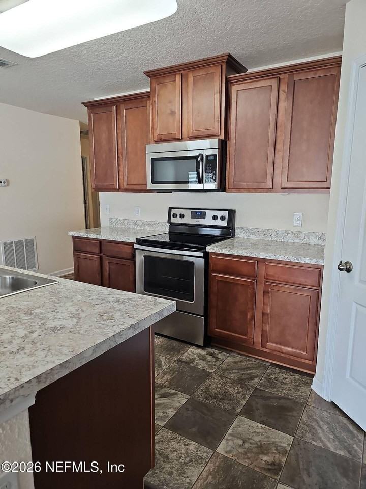 95111 Timberlake Dr - Photo 4 of 15