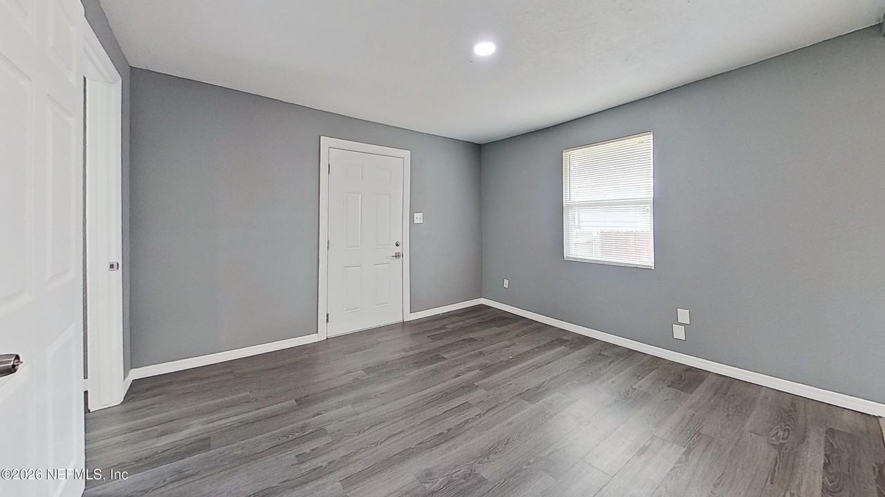 535 W 59th St - Photo 5 of 15