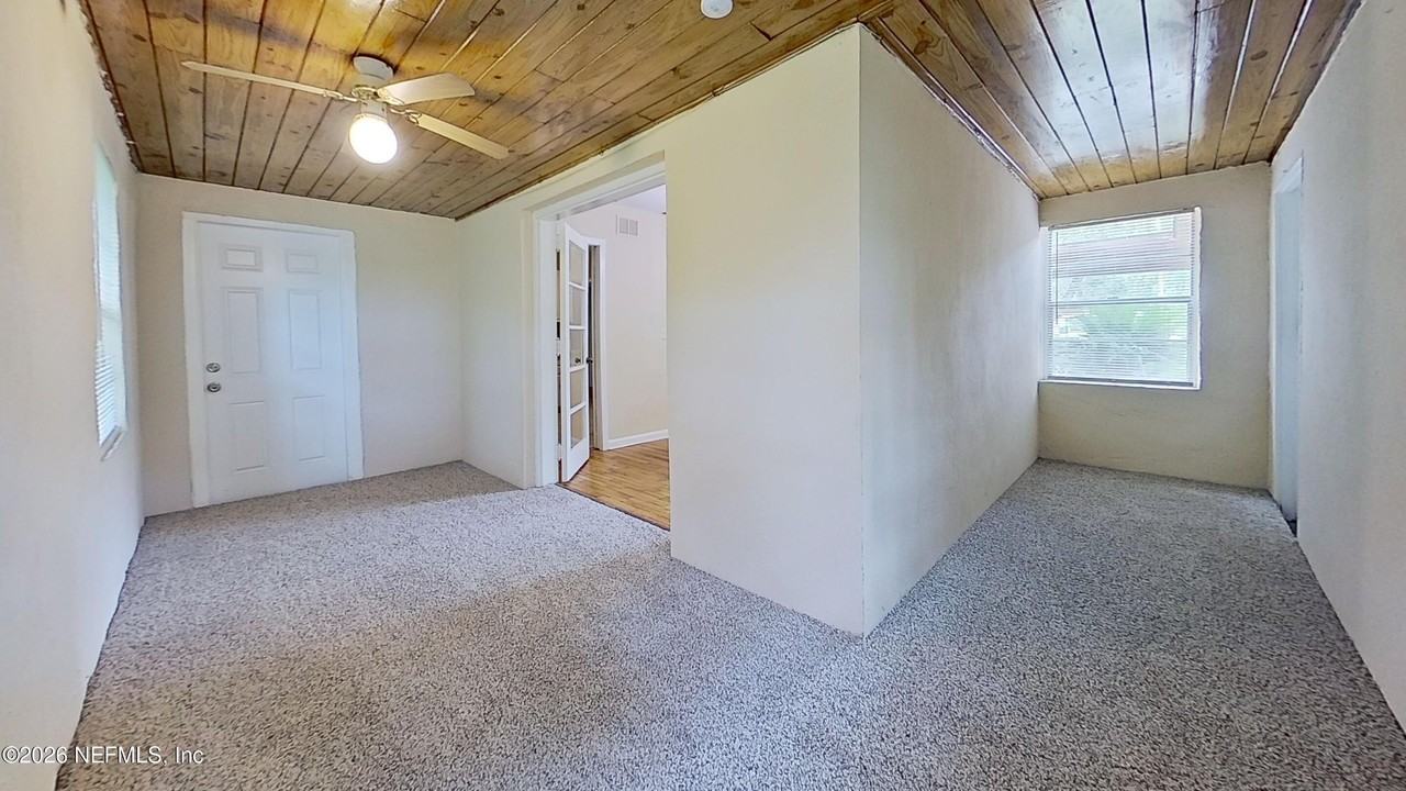 607 Garden Cliff Ct - Photo 6 of 13