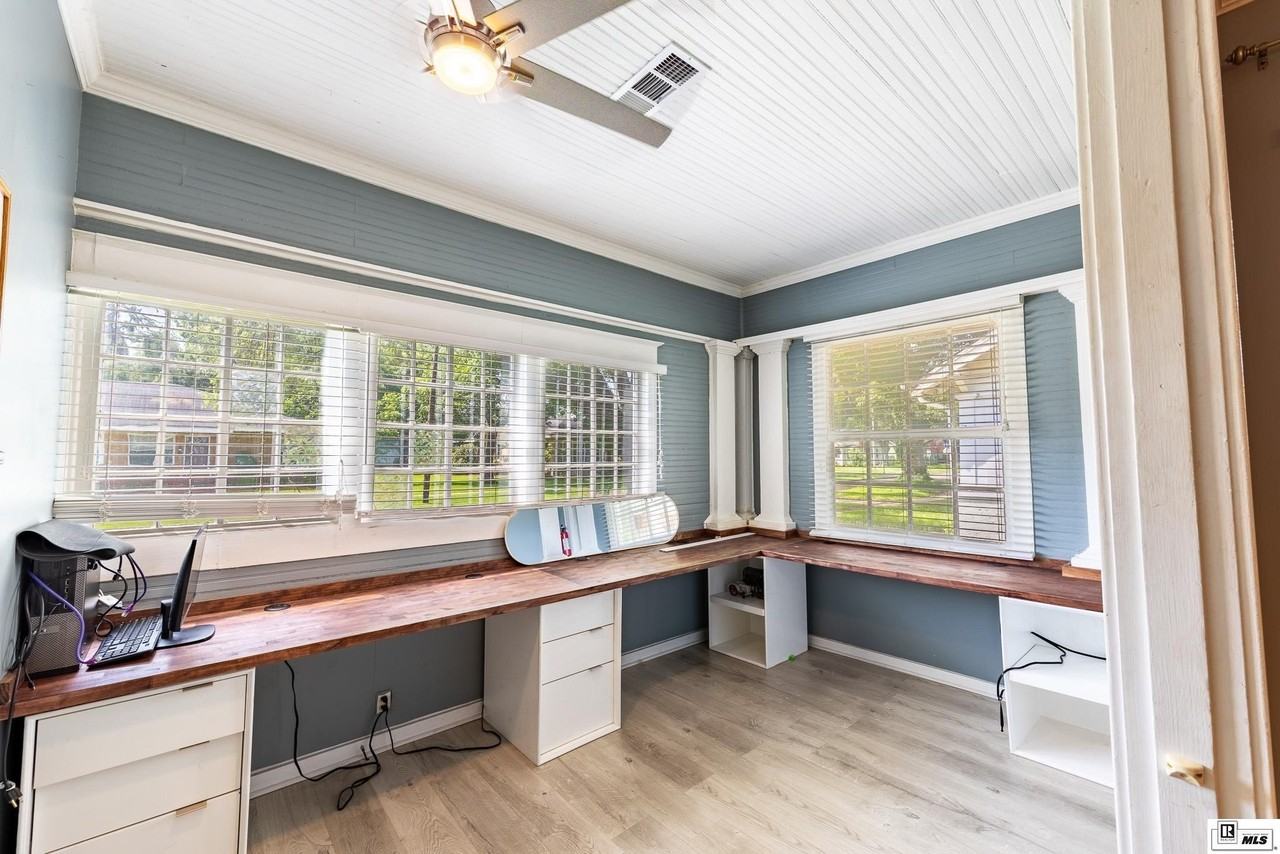 607 Roselawn Ave - Photo 6 of 26
