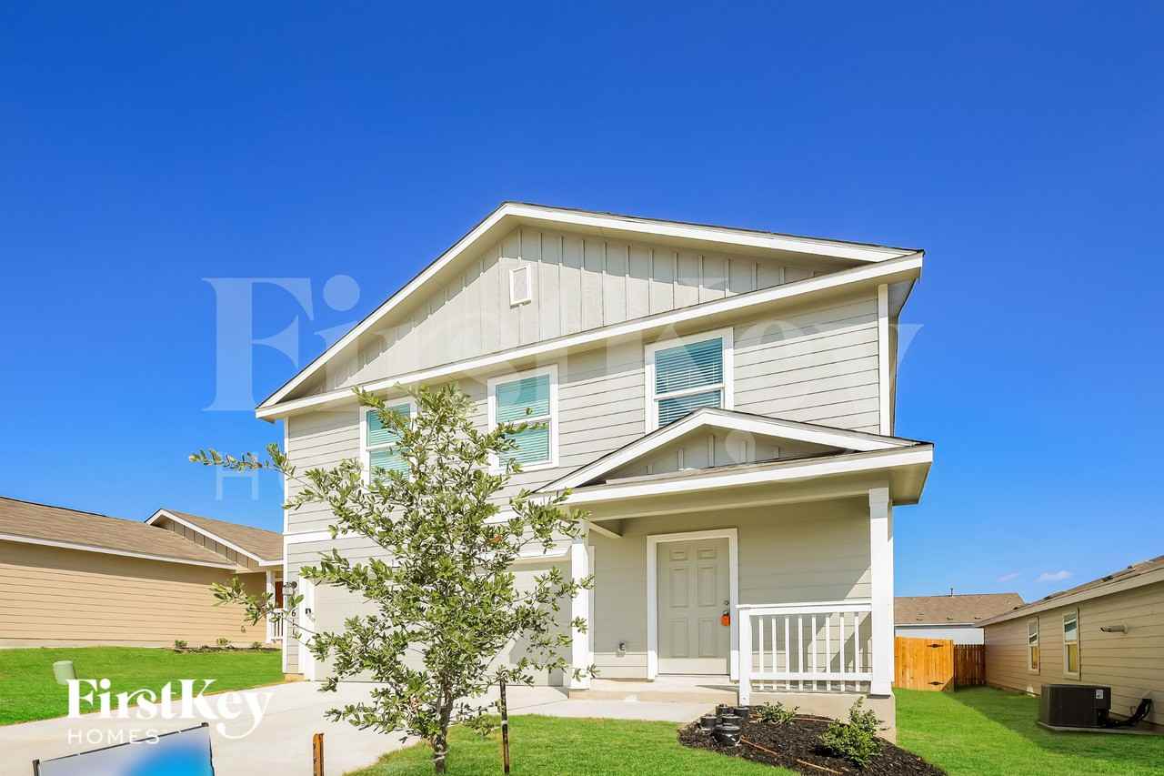 6611 Scarecrow Way - Photo 3 of 16
