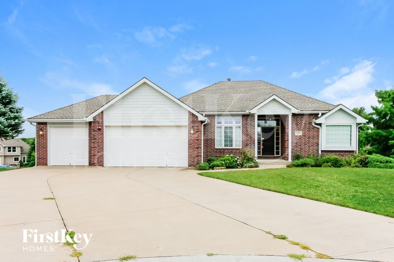 15541 Pine Rdg
