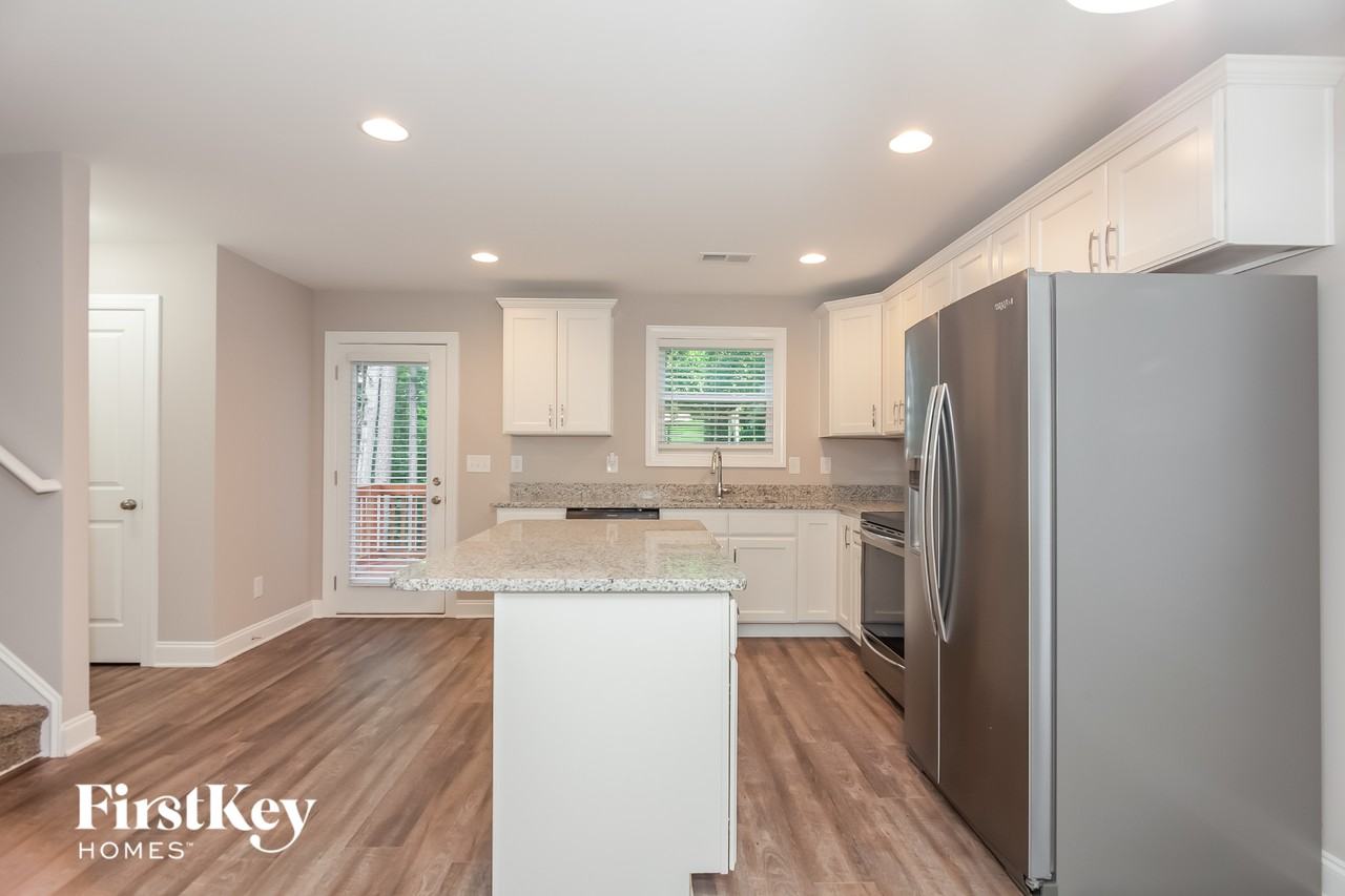 204 King David Ln - Photo 5 of 15