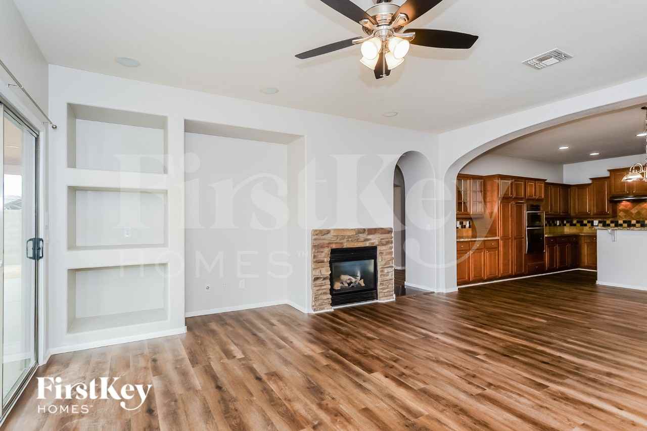 10769 E Marigold Ct - Photo 3 of 18