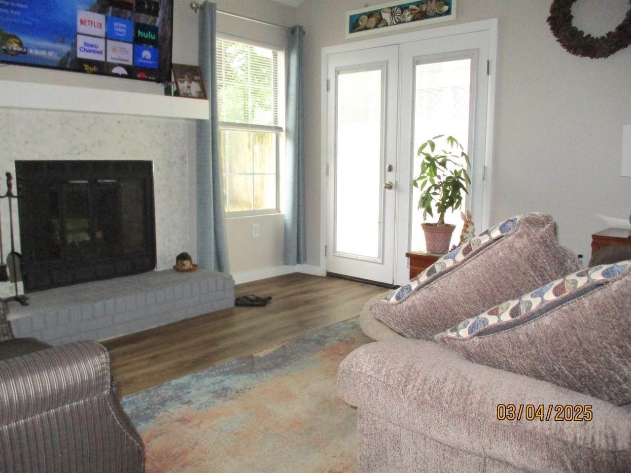 407 Adam St Nw - Photo 7 of 9