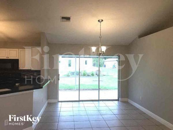 3707 7th St W - Photo 2 of 12