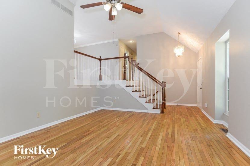 8617 Stearns Ave - Photo 3 of 15