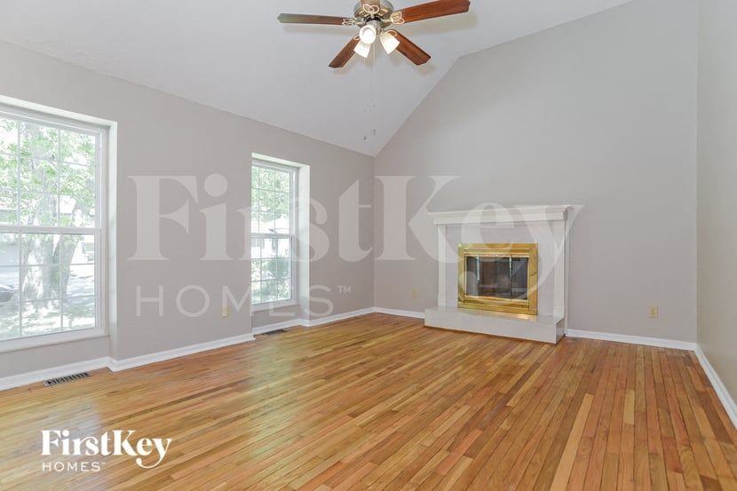 8617 Stearns Ave - Photo 4 of 15