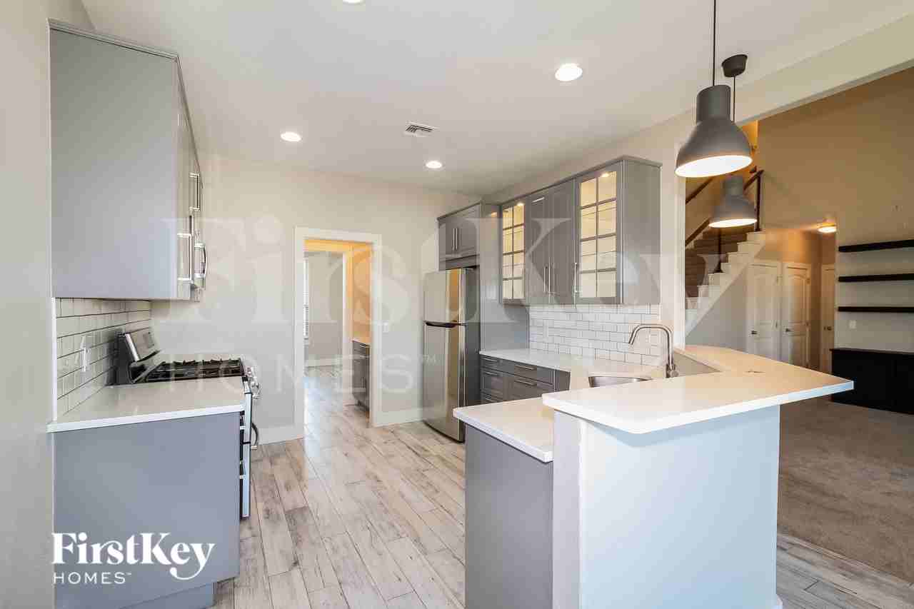 9701 Sundance Ridge Rd - Photo 5 of 18