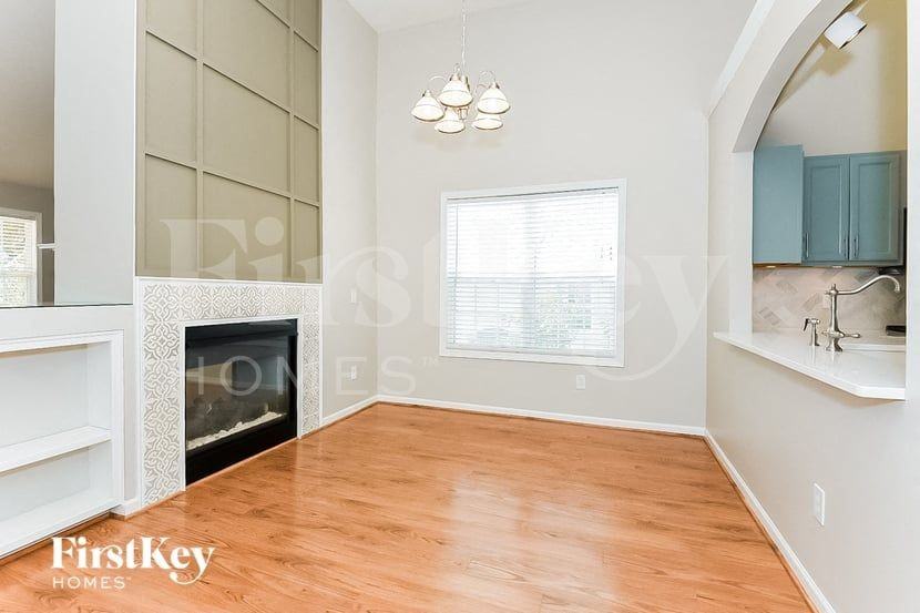 307 White Oak Way - Photo 5 of 15