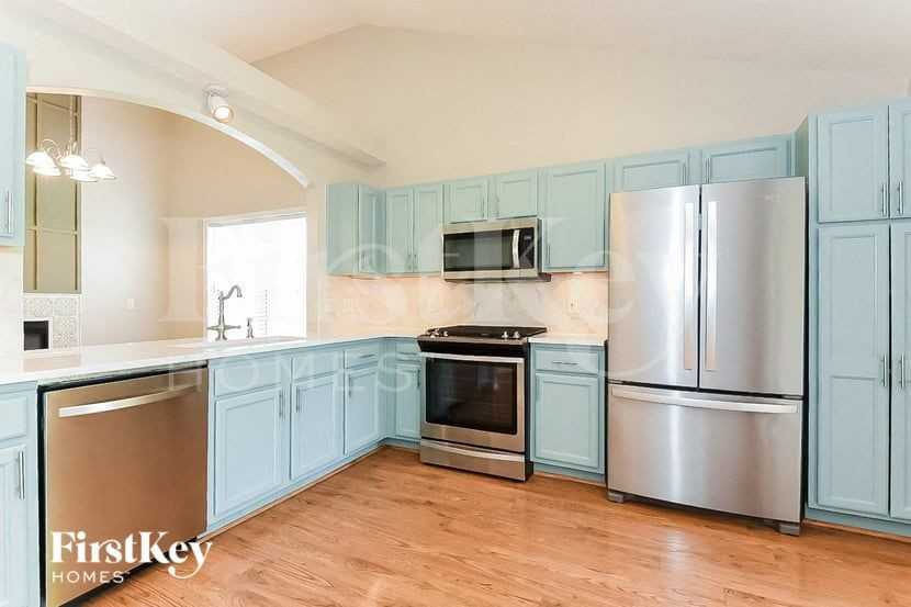 307 White Oak Way - Photo 7 of 15