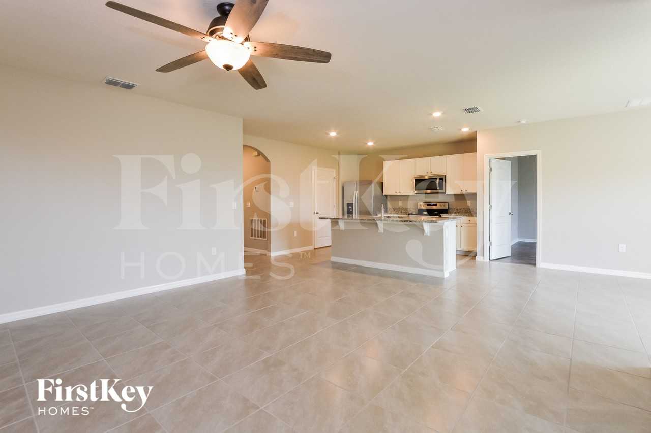 353 American Holly Ave - Photo 2 of 16