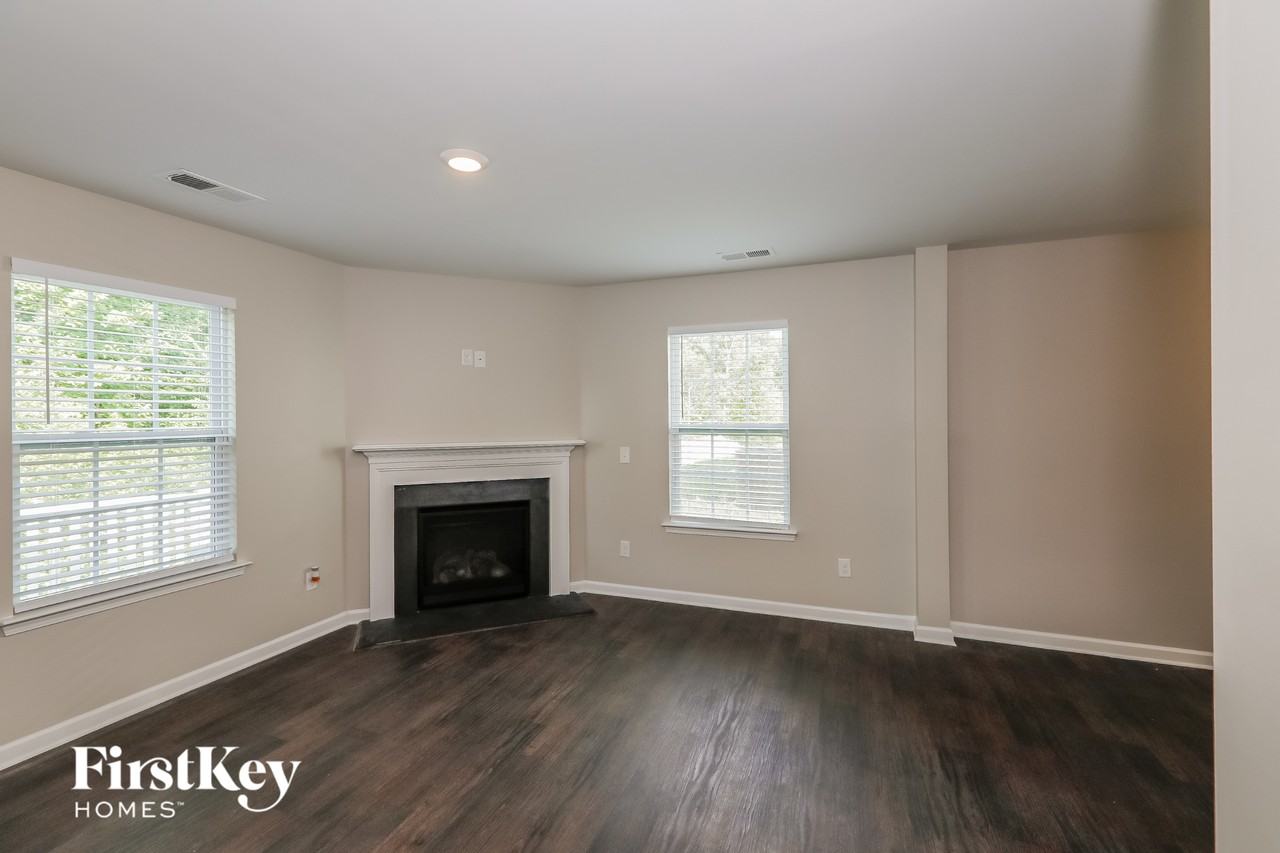 8016 Starnes Randall Rd - Photo 4 of 15
