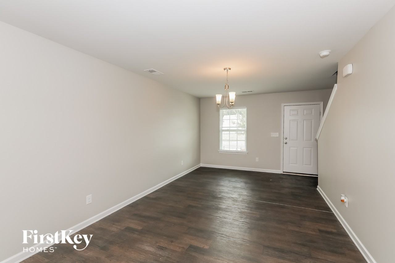 8016 Starnes Randall Rd - Photo 5 of 15