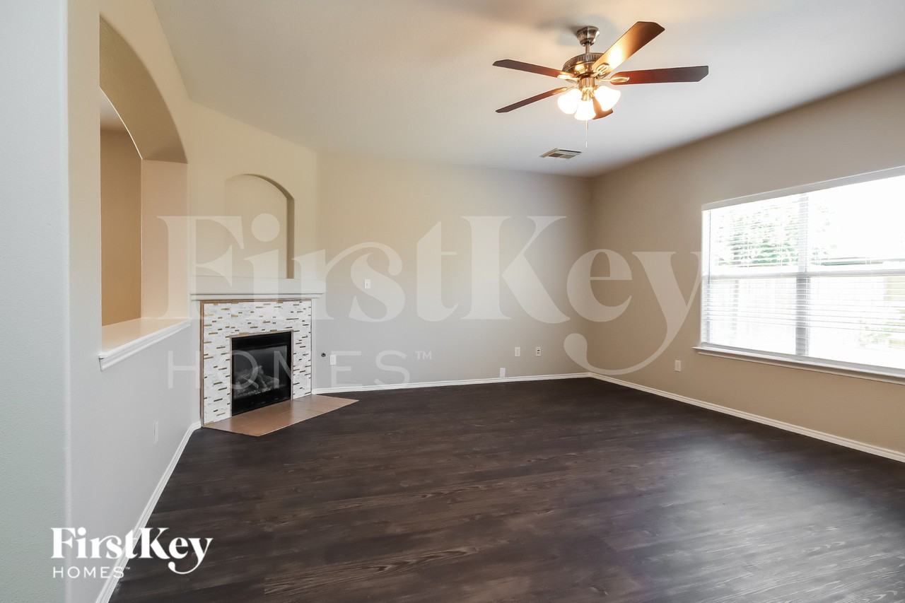 8610 Sunny Gallop Dr - Photo 3 of 19