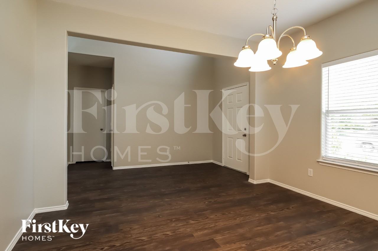 8610 Sunny Gallop Dr - Photo 6 of 19