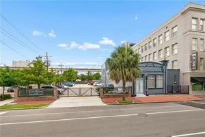 featured image of 814 Howard Ave #103