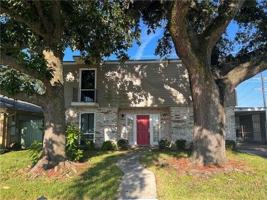 featured image of 4401 Laudun St
