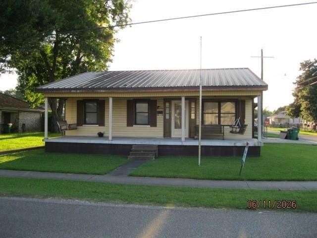 900 Central Ave