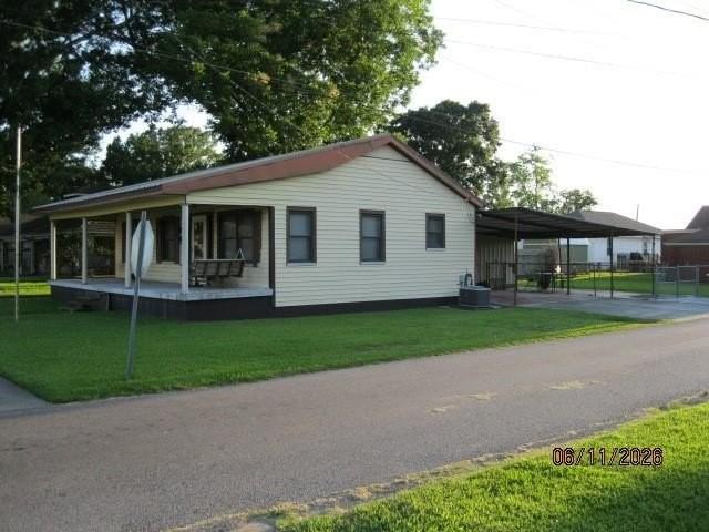 900 Central Ave - Photo 2 of 14