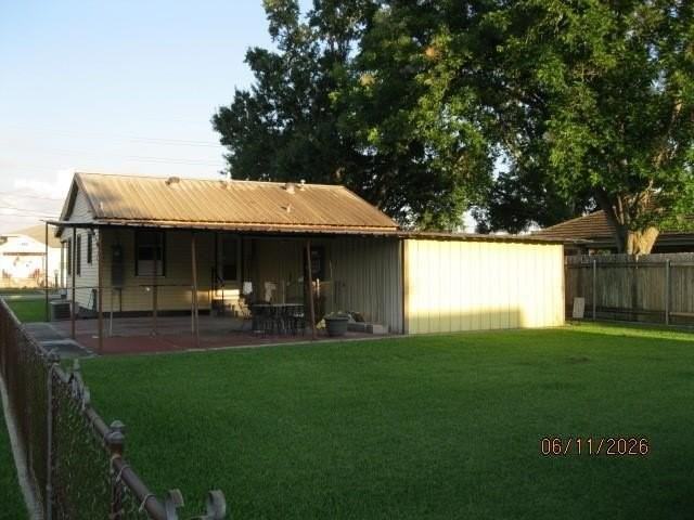 900 Central Ave - Photo 4 of 14