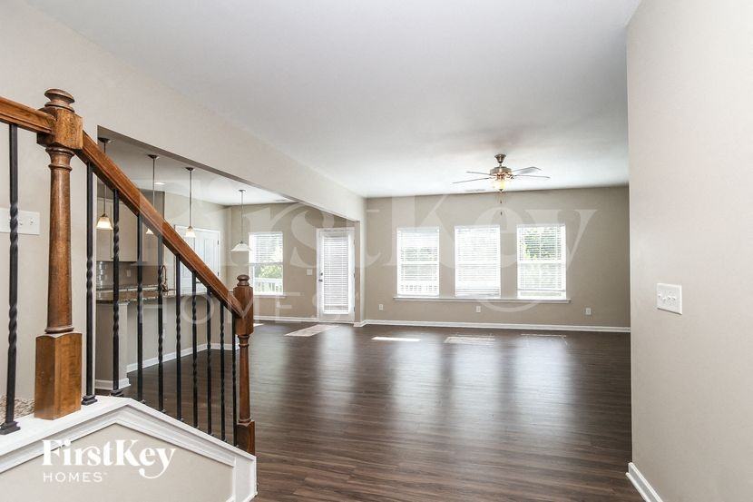 153 Prominence Ct - Photo 2 of 15