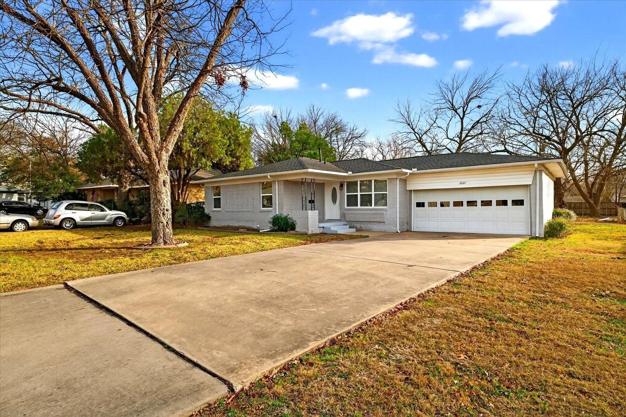 1807 W Josephine St - Photo 2 of 23