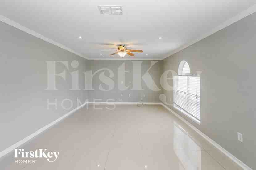 3108 Sky St - Photo 2 of 15