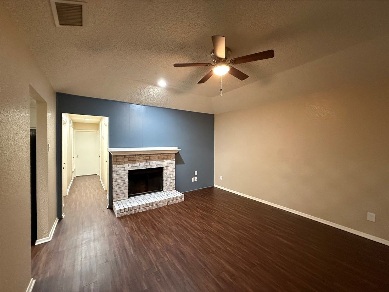 2509 Stanford St #A - Photo 3 of 34